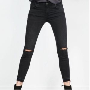 Zara Ripped Knee Black/Gray Skinny Jeans